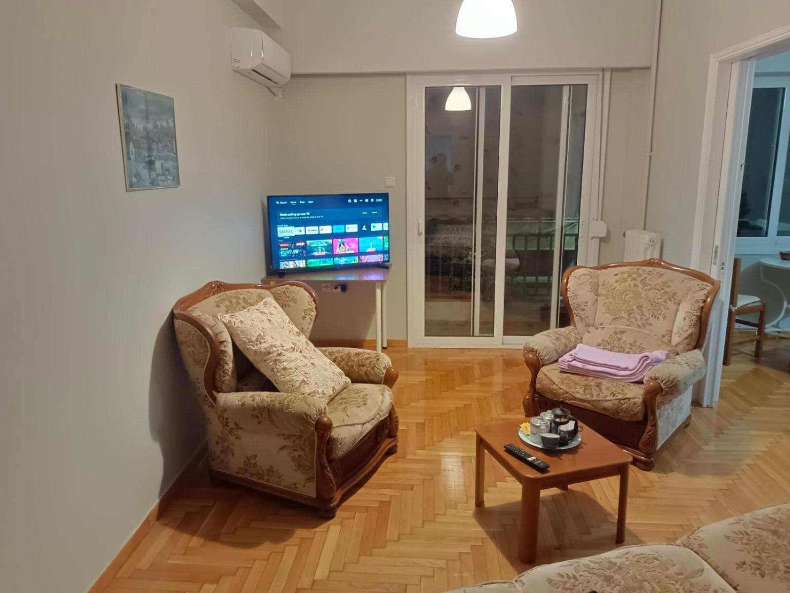 Harbor View Haven Apartment Пирея Екстериор снимка