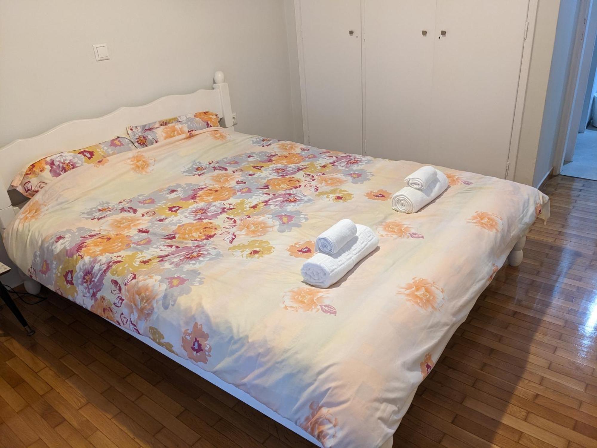 Harbor View Haven Apartment Пирея Екстериор снимка